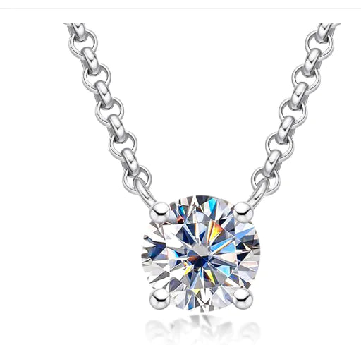 Moissanite Light Point Necklace 1 Carat (One Piece)